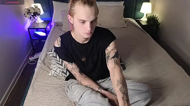 ArchiehalI online show from 10.11.25