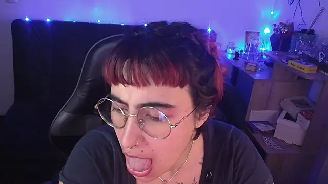 Miacatsito3 online show from 03.27.26