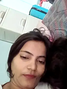 Snapshot of SexyIra89 chatting on 11.24.25 SexyIra89 online show from 11.24.25