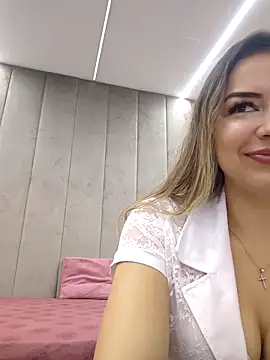 Von Dee online show from 10.19.25