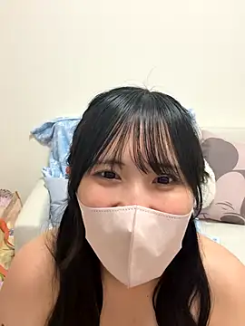 Snapshot of sanachan00 chatting on 09.14.25 sanachan00 online show from 09.14.25