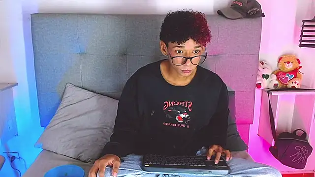 Billie Turner  online show from 09.30.25