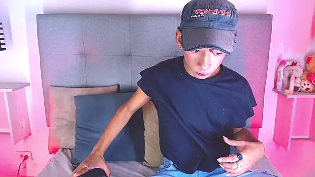 Billie Turner  online show from 10.07.25