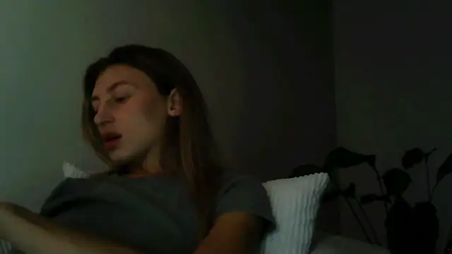 Snapshot of Miralyn chatting on 09.17.25 Miralyn online show from 09.17.25