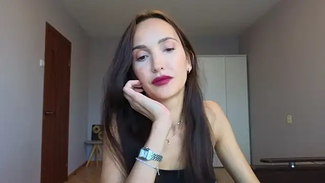 Lillian-Clark online show from 09.27.25