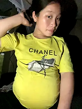 Snapshot of Van_xx chatting on 10.01.25 Van xx online show from 10.01.25