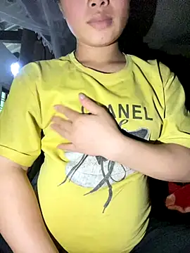 Snapshot of Van_xx chatting on 10.07.25 Van xx online show from 10.07.25