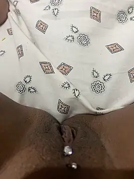 Snapshot of pretasaas chatting on 11.04.25 pretasaas online show from 11.04.25