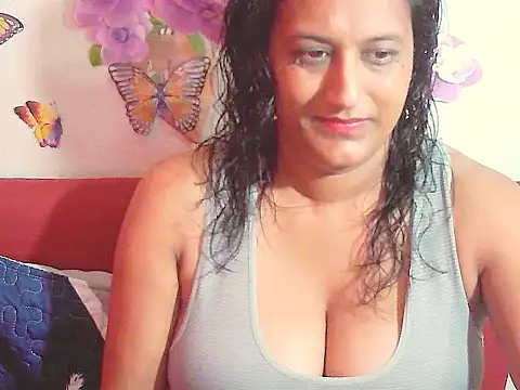 Indiansexyboobs18 online show from 09.23.25