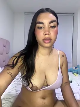 karolaalcendra online show from 03.12.26