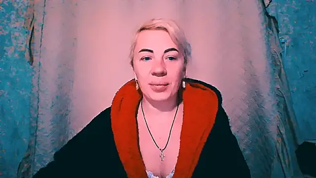 EmmaCat  online show from 10.18.25