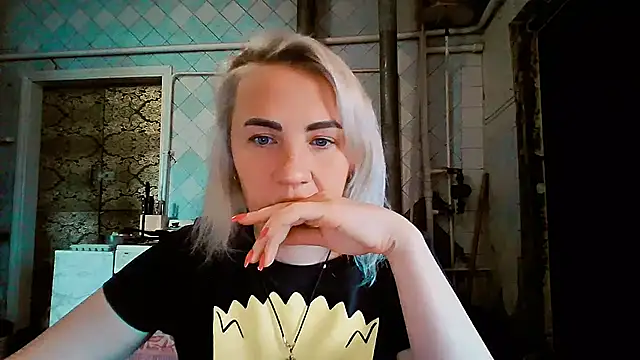 EmmaCat  online show from 02.09.26