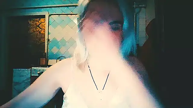 EmmaCat  online show from 04.24.26