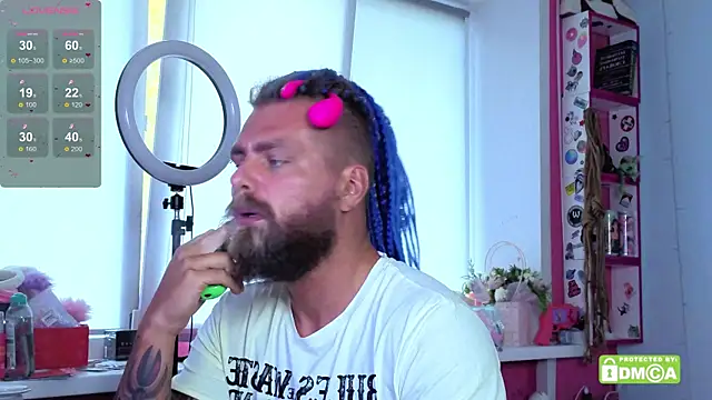  wayan  online show from 10.24.25