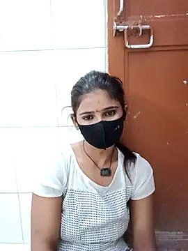 Snapshot of Arti_ chatting on 09.22.25 Arti  online show from 09.22.25