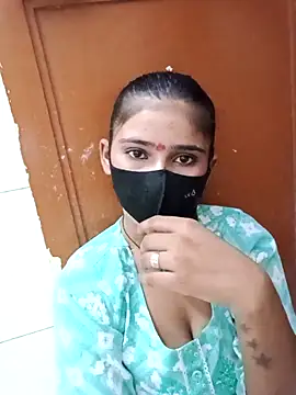 Snapshot of Arti_ chatting on 09.23.25 Arti  online show from 09.23.25