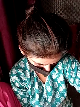 Snapshot of Arti_ chatting on 09.25.25 Arti  online show from 09.25.25