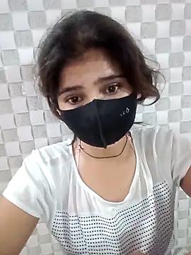 Snapshot of Arti_ chatting on 09.28.25 Arti  online show from 09.28.25