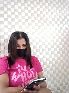 Snapshot of Arti_ chatting on 10.09.25 Arti  online show from 10.09.25