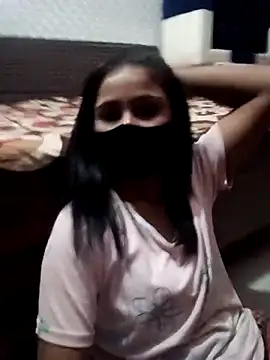 Snapshot of Arti_ chatting on 10.14.25 Arti  online show from 10.14.25