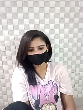 Snapshot of Arti_ chatting on 10.17.25 Arti  online show from 10.17.25