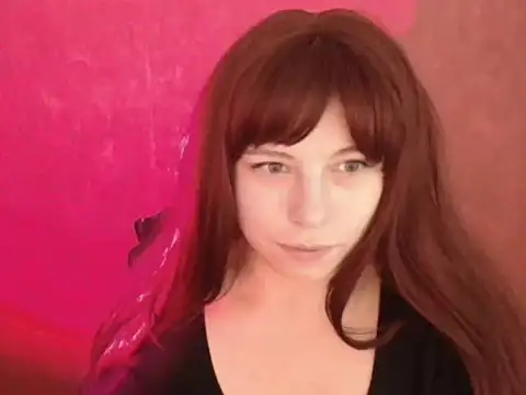 Alice Gotica online show from 10.06.25