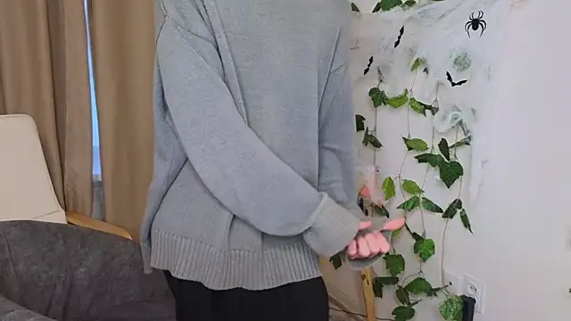 va1ora online show from 10.25.25