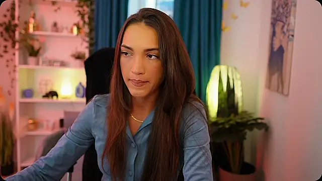 Snapshot of Alexis_Love_ chatting on 10.01.25 Alexis Love  online show from 10.01.25