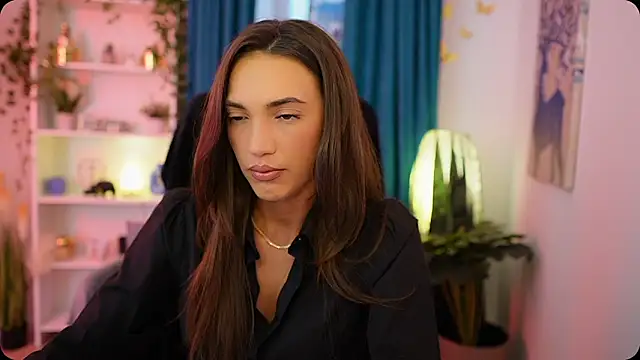 Snapshot of Alexis_Love_ chatting on 10.02.25 Alexis Love  online show from 10.02.25