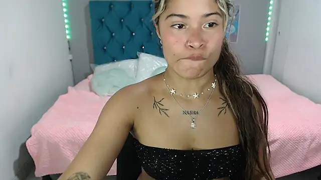 Snapshot of mia_sexgirl chatting on 06.03.26 mia sexgirl online show from 06.03.26
