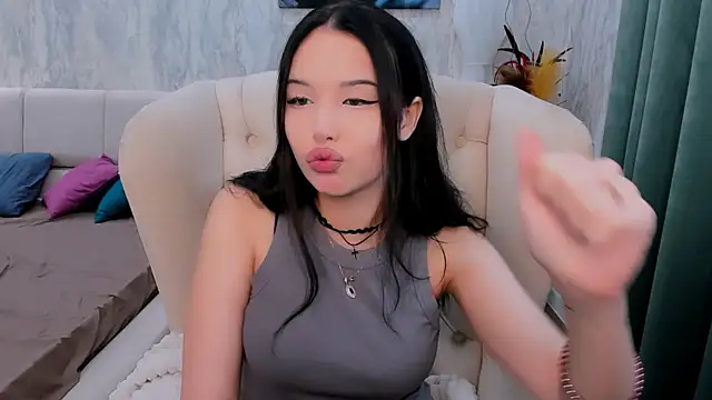 Snapshot of ElizabethParkk chatting on 10.10.25 ElizabethParkk online show from 10.10.25