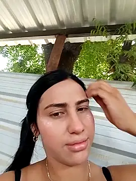 Katalella Hott online show from 10.20.25