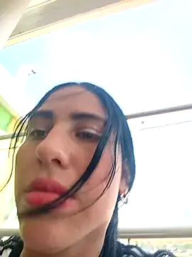 Katalella Hott online show from 10.26.25