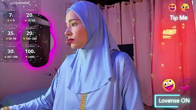 ShanaJamil online show from 10.10.25