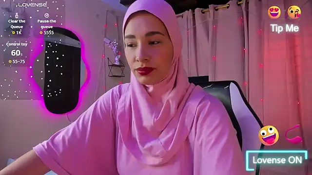 ShanaJamil online show from 10.16.25