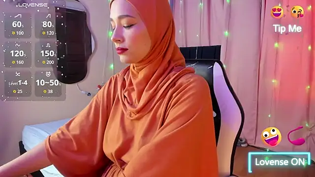 ShanaJamil online show from 10.17.25