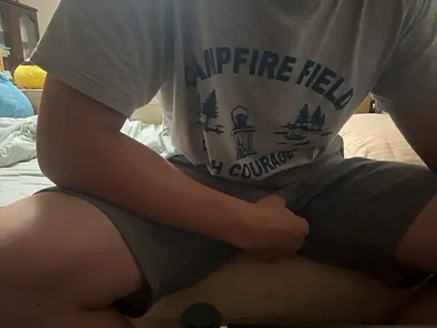 Snapshot of yu_kidayo chatting on 10.03.25 yu kidayo online show from 10.03.25