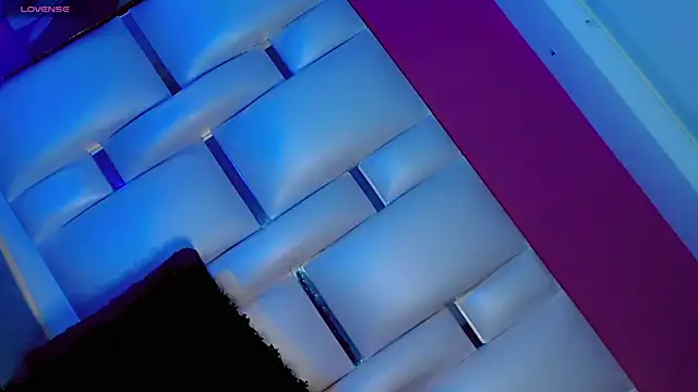 JessiscaWalker online show from 04.13.26