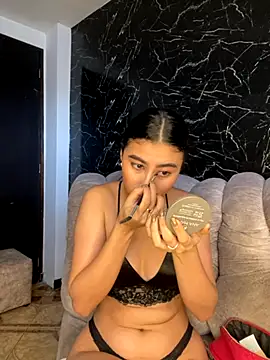 Snapshot of Isabella_Montoya chatting on 09.21.25 Isabella Montoya online show from 09.21.25