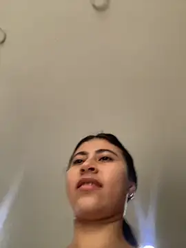 Snapshot of Isabella_Montoya chatting on 10.15.25 Isabella Montoya online show from 10.15.25