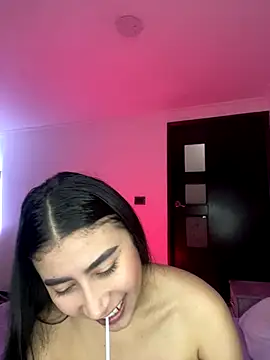 Snapshot of Isabella_Montoya chatting on 10.17.25 Isabella Montoya online show from 10.17.25