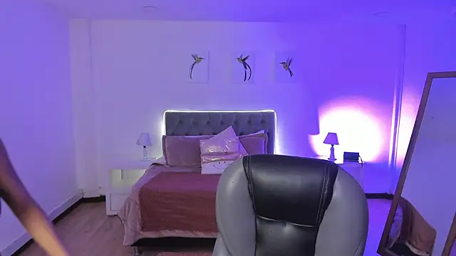 Sofia collen  online show from 11.16.25