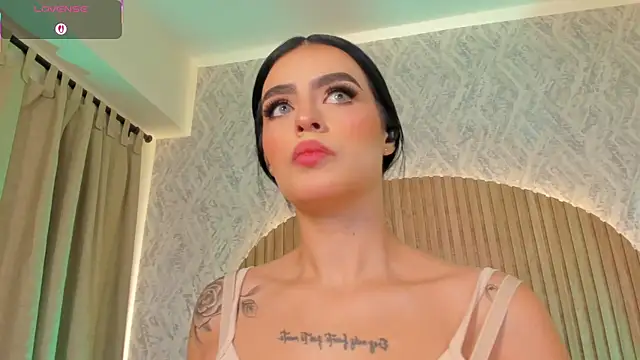 Sophiie Belle online show from 09.15.25