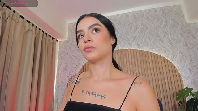 Sophiie Belle online show from 09.24.25