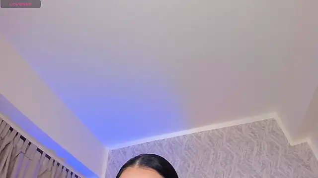 Sophiie Belle online show from 09.26.25