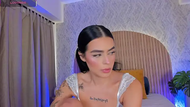 Sophiie Belle online show from 10.02.25