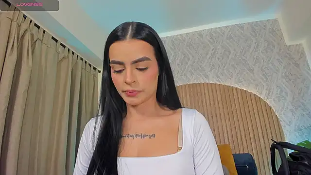 Sophiie Belle online show from 10.11.25