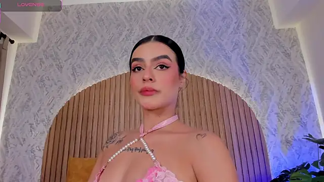 Sophiie Belle online show from 10.29.25