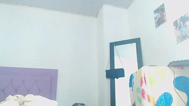 whitneytt online show from 10.10.25