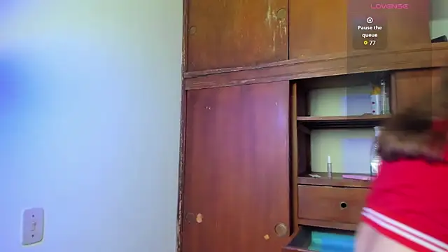 Snapshot of CeletheJones chatting on 09.30.25 CeletheJones online show from 09.30.25